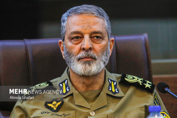سرلشکر موسوی: مأمور به مجازات شدیم