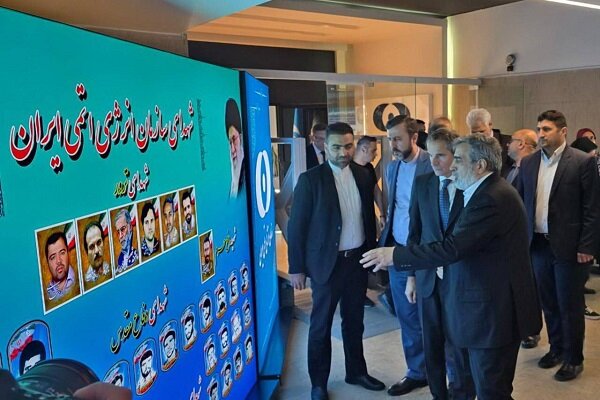 غروسي يزور  معرض "إنجازات الصناعة النووية"