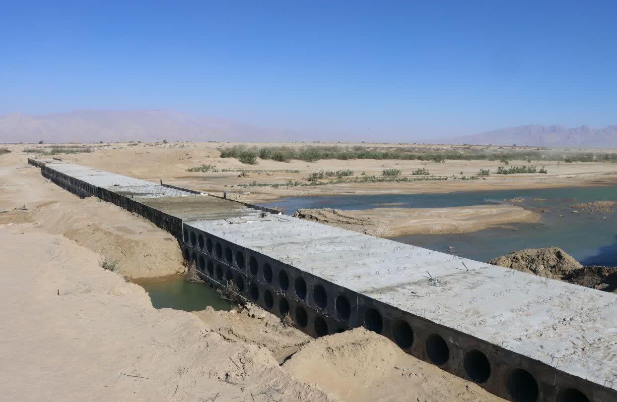 مراحل بتنریزی آبنمای کاکی - شیخیان رو به پایان است