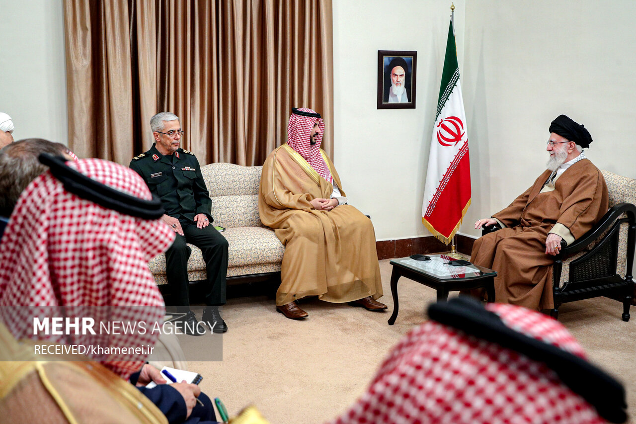 Suudi gazete: Riyad Tahran ile ilişkileri geliştirme kararı aldı