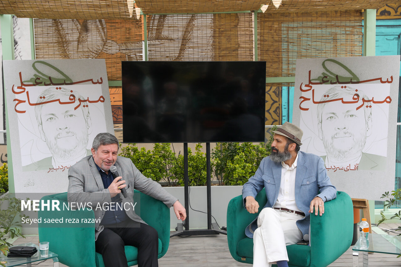 سیدعلی میرفتاح، سردبیری که ستاره مجلات خودش است