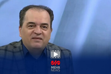 اشتباه لفظی پیمان یوسفی در نام بردن از تیم فوتبال استقلال
