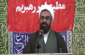 کشور باید در همه عرصه‌ها با جدیت حرکت کند