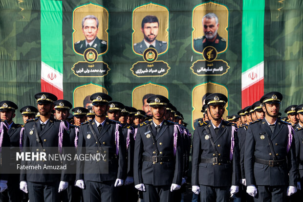 مراسم رژه روز ارتش