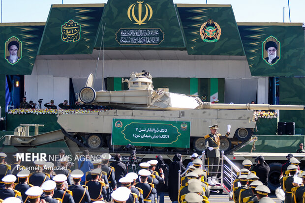 مراسم رژه روز ارتش