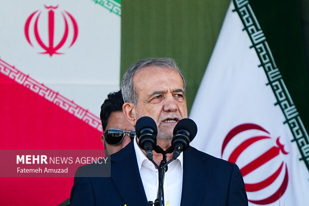 مراسم رژه روز ارتش