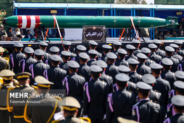 مراسم رژه روز ارتش