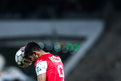 شکست پرسپولیس برابر فجر در نیمه اول؛ سرخپوشان دومین شوک را هم پذیرفتند