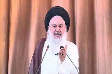 إمام جمعة بغداد ينتقد التدخلات الخارجية ويطالب بحماية السيادة العراقية