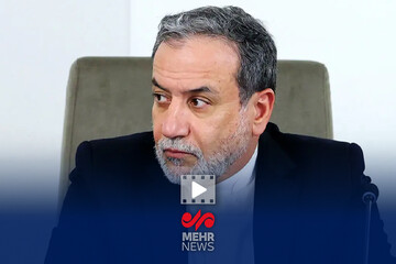 عراقچی: باید مراقب جنگ رسانه‌ای باشیم