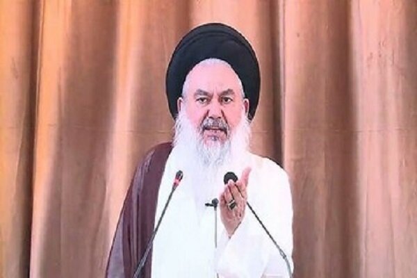 إمام جمعة بغداد ينتقد التدخلات الخارجية ويطالب بحماية السيادة العراقية