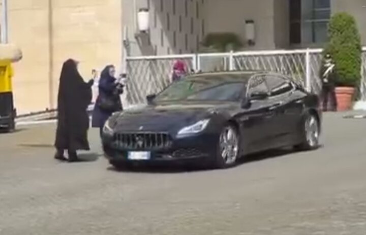 VIDEO: Iranian delegation arrives in venue of talks VIDEO: Iranian delegation arrives in venue of talks