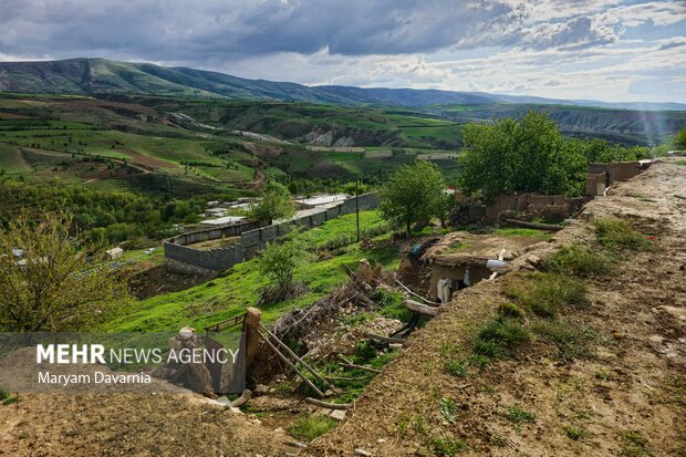 کابوس رانش زمین در روستای گلی بجنورد؛ اهالی همکاری نمی کنند
