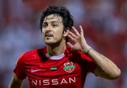 المهاجم الايراني لشباب الأهلي سردار أزمون يتعرض لإصابة خطيرة