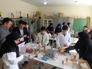 ۶۲۶۳ دانش‌آموز کردستان تحت پوشش طرح «آموزش یک مهارت» قرار گرفتند