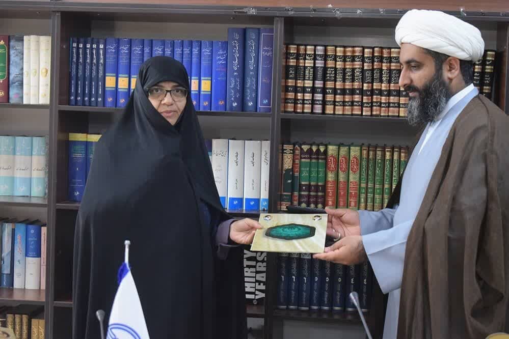 احکام هیئت رئیسه مجمع کانونهای فرهنگی تبلیغی بوشهر اعطا شد احکام هیئت رئیسه مجمع کانونهای فرهنگی تبلیغی بوشهر اعطا شد