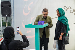 فاضل نظری برای جشن امضای «نیست» به مشهد می‌رود