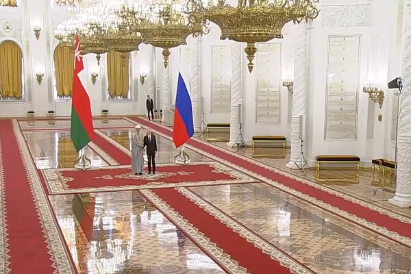 Putin ile Umman Sultanı Kremlin’de buluştu Putin ile Umman Sultanı Kremlin’de buluştu
