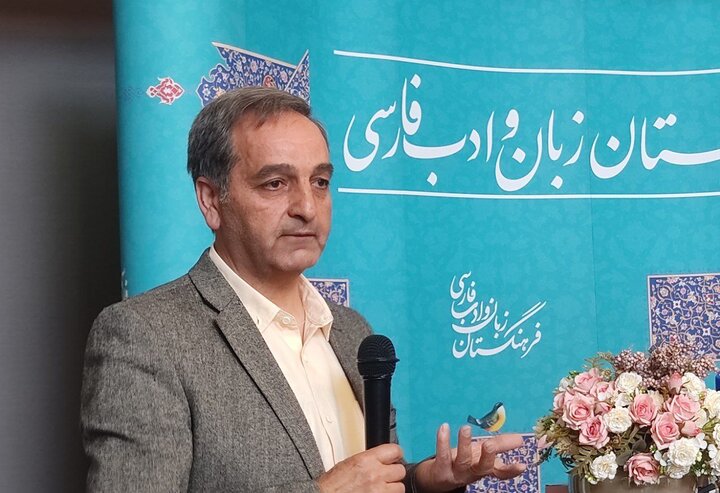 ایران یکبار در خراسان نوزایی میشود و یکبار در آذربایجان