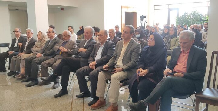 ایران یکبار در خراسان نوزایی میشود و یکبار در آذربایجان