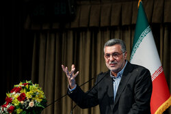 رشد علمی کشور به تعامل بین‌المللی وابسته است؛ علم در انزوا رشد نمی‌کند