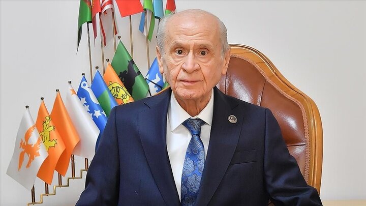 باخچەلی: کاتی ئەوەیە پەکەکە  چەک بنێژێت