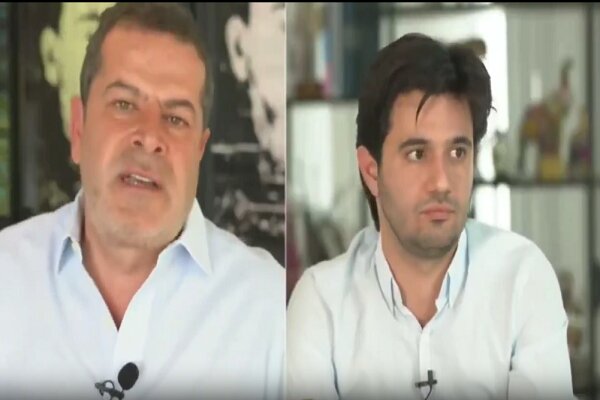 Gazeteci Cüneyt Özdemir canlı yayında depreme yakalandı Gazeteci Cüneyt Özdemir canlı yayında depreme yakalandı