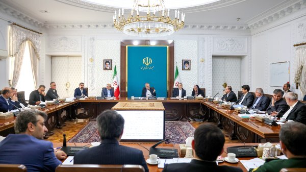 بزشكيان: إيران وجمهورية أذربيجان جزء من جسد واحد وعلاقاتهما مبنية على أساس من الصداقات العميقة