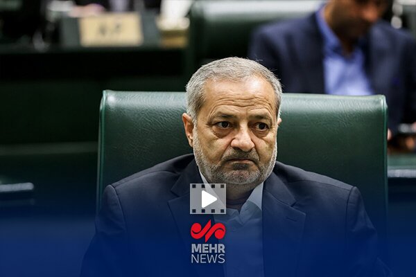 کاظمی: هر جا دولتها مشکلی داشتند سردار سلامی وسط میدان بود کاظمی: هر جا دولتها مشکلی داشتند سردار سلامی وسط میدان بود