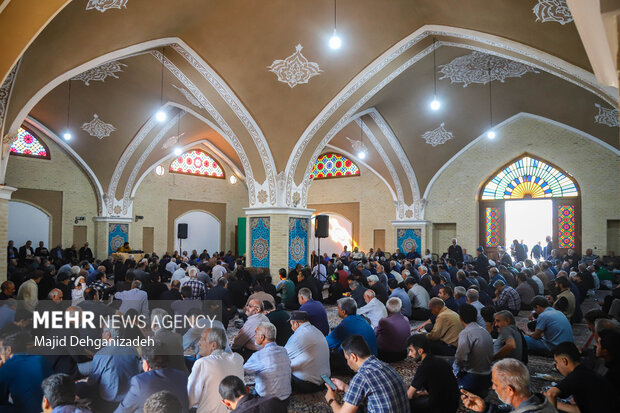 روضه سنواتی شهادت امام صادق(ع) در یزد روضه سنواتی شهادت امام صادق(ع) در یزد
