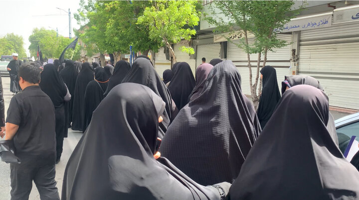 تجمع بانوان زینبی همزمان با سالروز شهادت امام صادق(ع)در آذربایجان غربی