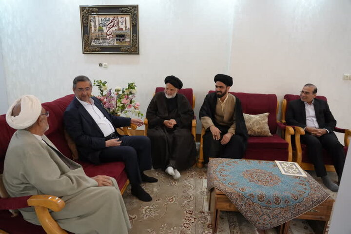 یاد و خاطره شهدا موجب تقویت هویت ملی و انسجام اجتماعی میشود