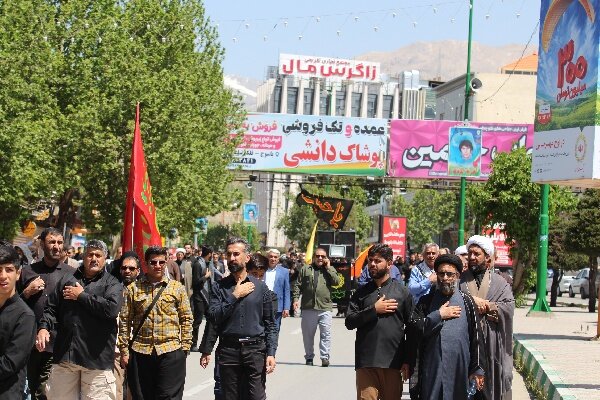 دستهروی عزاداران کهگیلویه و بویراحمد در سالروز شهادت امام جعفرصادق(ع)