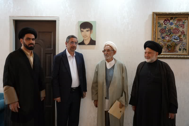 یاد و خاطره شهدا موجب تقویت ملی و انسجام اجتماعی میشود