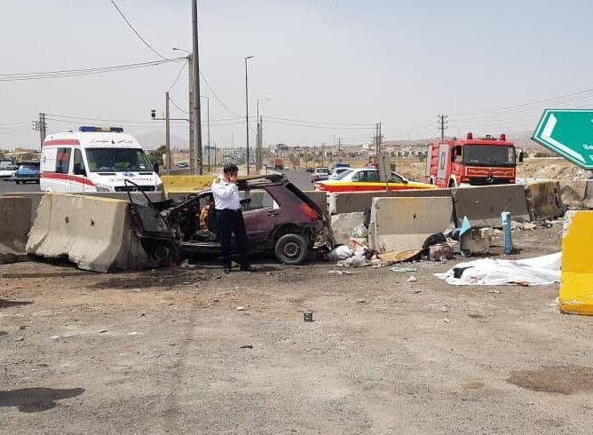 واژگونی مرگبار خودروی سواری در جاده خاوران