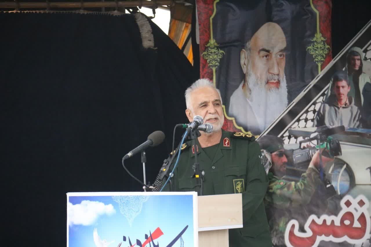 آنچه در صعود ۵۰ هزار نفری به «خانقاه عرفان» گذشت + عکس و فیلم آنچه در صعود ۵۰ هزار نفری به «خانقاه عرفان» گذشت + عکس و فیلم