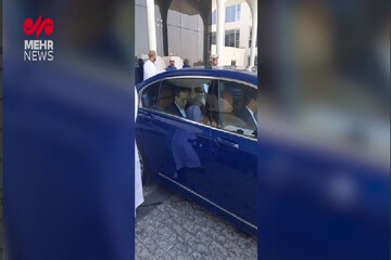 فيديو.. الوفد الايراني يتوجه الى مكان انعقاد الجولة الثالثة من المفاوضات مع امريكا