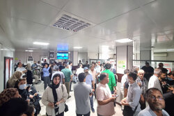 ئاپۆڕەی خەڵکی بەندەر عەباس بۆ بەخشینی خوێن بە بریندارانی تەقینەوە