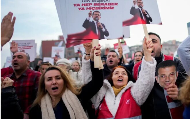 Turkey detains 47 members of Istanbul municipality