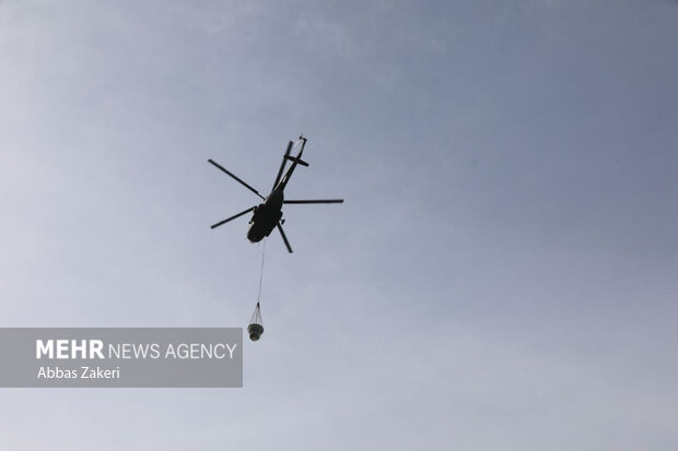 فعالیتهای گمرکی تداوم دارد؛ افزایش تعداد فوتیها به ۴۰ نفر اطفای حریق با ۲۶ سورتی پرواز بالگرد آبپاش میل-۱۷ نیروی دریایی سپاه