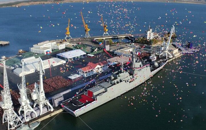 رونمایی از ناوشکن جدید کرهشمالی با حضور «کیم جونگ اون»+ تصاویر