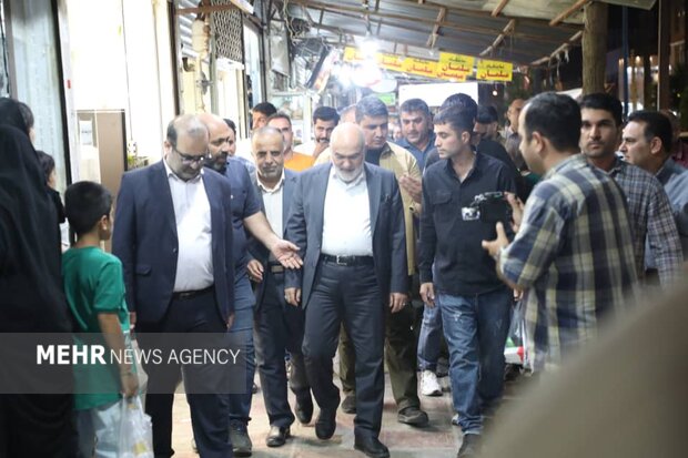 حضور سر زده استاندار خوزستان در بازار ایذه