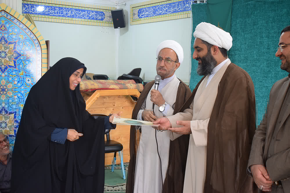 منتخبین جشنواره مفلحون در بوشهر تجلیل شدند