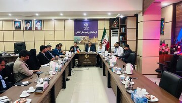 اصلاح دهانه موج‌شکن و توسعه بارانداز اسکله بندر کنگان
