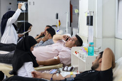 People donate blood for victims of explosion