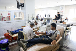 Blood donation for Bandar Abbas blast victims in Tehran