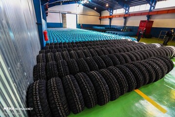 کشف بیش از یک هزار حلقه لاستیک خارجی قاچاق