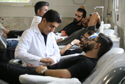 ارسال ۳۳۰ واحد خون از کرمانشاه؛ تبلور نوع‌دوستی در پی حادثه بندرعباس