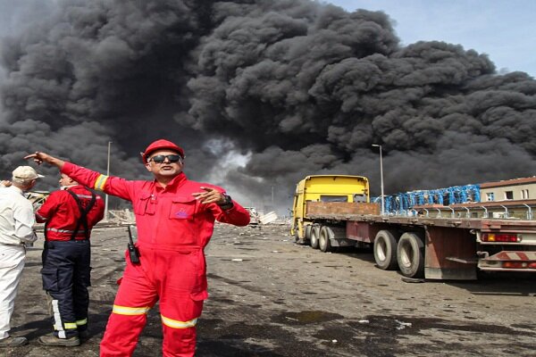 فعالیتهای گمرکی تداوم دارد؛ افزایش تعداد فوتیها به ۴۰ نفر وزیر کشور: ۸۰ درصد از حریق انفجار بندرعباس مهار شده است