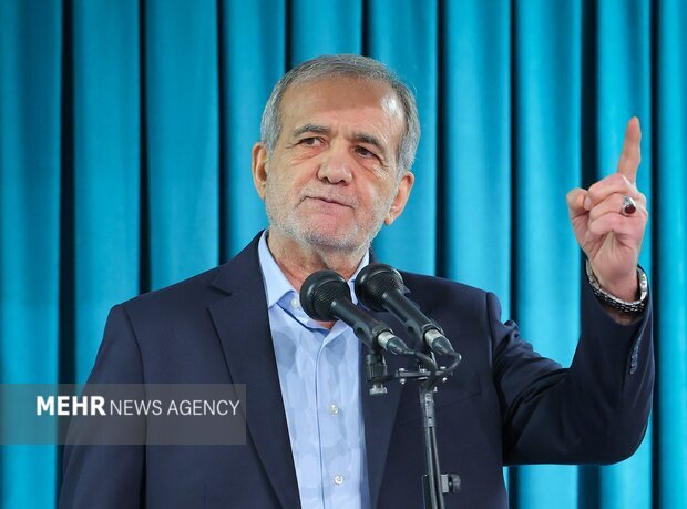 الرئيس الإيراني: مستعدون لتوسيع العلاقات مع أفريقيا في كافة المجالات